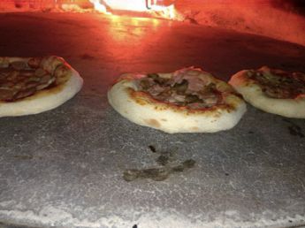 Pizzeria Pilati forno a  legna