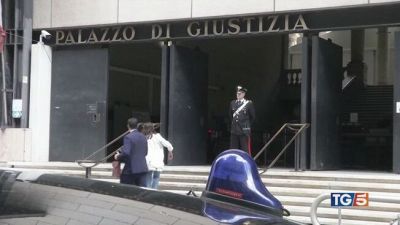 Toti ancora ai domiciliari