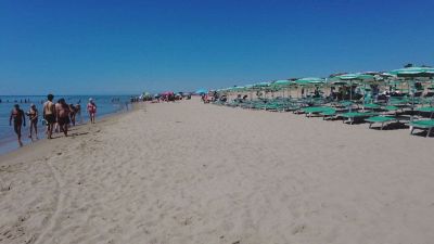Puglia, vietato fumare in spiaggia e a 20 metri dalla riva a Castellaneta