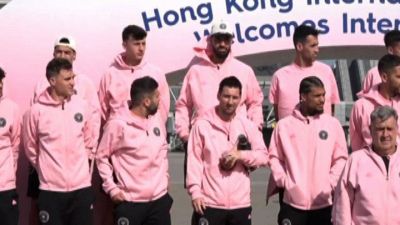 Lionel Messi a Hong Kong accolto come una star