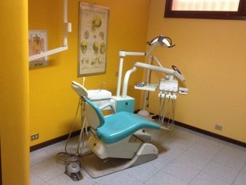 Studio Dentistico Associato Dott. Lucarelli Dott. Perrini