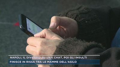 Napoli, il diverbio su una chat, poi gli insulti