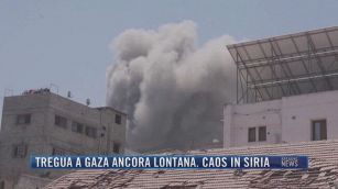 Breaking News delle 21.30 | Tregua a Gaza ancora lontana, caos in Siria