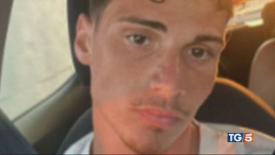 Ucciso per le scarpe "Giustizia ha fallito"