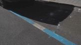 Roma, parcheggia l'auto sulle strisce bianche che poi diventano blu