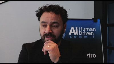 Intelligenza umana e AI: summit sul cambiamento epocale in corso