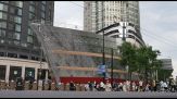 A Shanghai tutti pazzi per negozio di Louis Vuitton a forma di nave