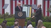 Battaglia legale sui dazi, Trump urla al "golpe" e non arretra
