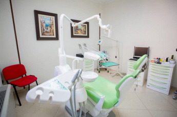 Studio Dentistico Stefanelli - Botrugno CONSERVATIVA ESTETICA