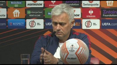 Mourinho: la storia non gioca, quando la partita inizia saremo lì