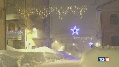 Gelo, vento e nevicate Angoscia per alpinisti