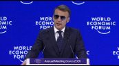 Davos, Macron risponde a Trump: preferiamo il rispetto ai bulli