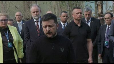 Zelensky forse non sarà ai funerali di Francesco per "impegni militari"