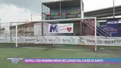 Napoli, con mamma Mena nei luoghi del cuore di Santo