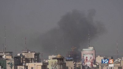 Bombe sulla tv iraniana Nuove minacce a Israele