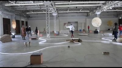 Strumenti, suono e mutamento: l'arte di improvvisare di Tarek Atoui