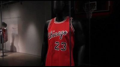 All'asta le prime maglie NBA di Michael Jordan e Kobe Bryant