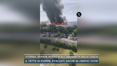 Viterbo, grande incendio all'Università della Tuscia