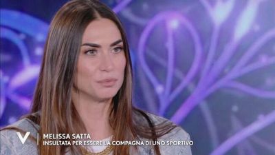 Melissa Satta, insultata per essere la compagna di uno sportivo