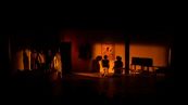 Biennale Teatro, interni, spiriti, luce: un notevole Mario Banushi