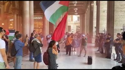 Herzog a Roma, manifestazione pro-Palestina davanti a Palazzo Chigi