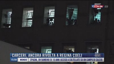 Breaking News delle 16.00 | Carceri, ancora rivolta a Regina Coeli