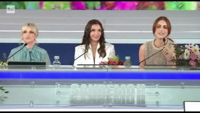 Sanremo, Miriam Leone: siamo le 'co.co.co' di Carlo Conti...