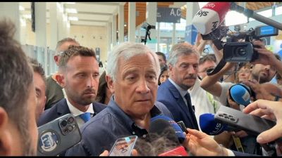 Banche, Tajani: la politica stia fuori dal risiko bancario
