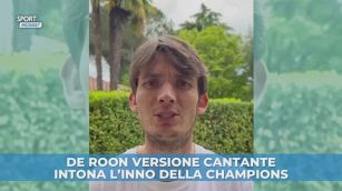 De Roon versione cantante intona l'inno della Champions