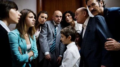 Kasia Smutniak e Marco Giallini alle prese con gli inquilini abusivi