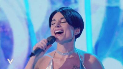 Giordana Angi in "Con questa luce"