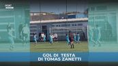 Tomas Zanetti fa felice Javier e Paula: che gol di testa!