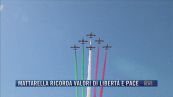 Breaking News delle 21.30 | Mattarella ricorda valori di libertà e pace