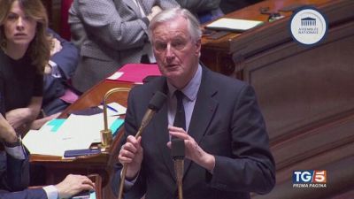 Francia, crisi politica incertezze e proteste