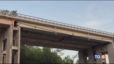 Getta l'ex dal viadotto il femminicidio sull'A1