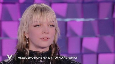 Mew e l'emozione di tornare ad "Amici"