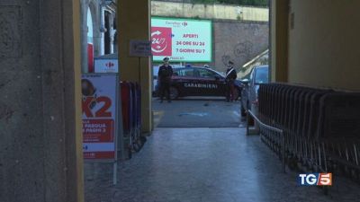 Risse e coltello sabato di violenze