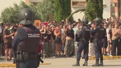 La Spagna scossa dalla protesta delle chiavi e monta la rabbia