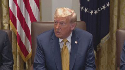 Trump minaccia Powell, il nuovo round Europa-Usa sui dazi