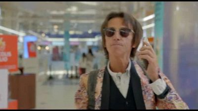 In anteprima il video "Shopping con Alanis" di Alberto Fortis