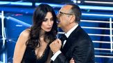 Sanremo 2026, recap della finale: l'annuncio storico in diretta, l'appello del pubblico dell'Ariston e i fischi finali