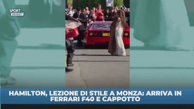 Hamilton a Monza: lezione di stile in cappotto sulla F40