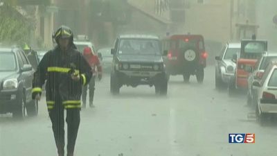 Danni nel maltempo al sud caldo record