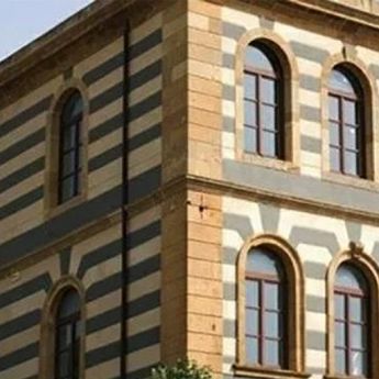 Michele Dell'Aira pietra gialla edifici storici