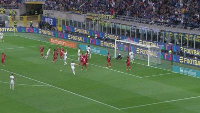 Campionato, la sfida a distanza per l'Inter e il Napoli