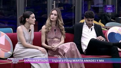 "Grande Fratello", il triangolo tra Zeudi, Helena e Javier