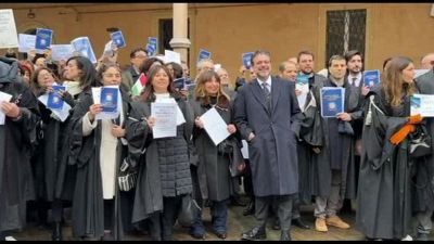 A Bologna magistrati fuori dell'aula per protestare contro la riforma