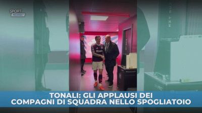Tonali, gli applausi dei compagni di squadra nello spogliatoio