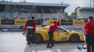 Vetture incredibili all'autodromo di Monza con pneumatici Pirelli P0
