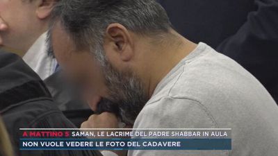 Saman, le lacrime del padre Shabbar in aula